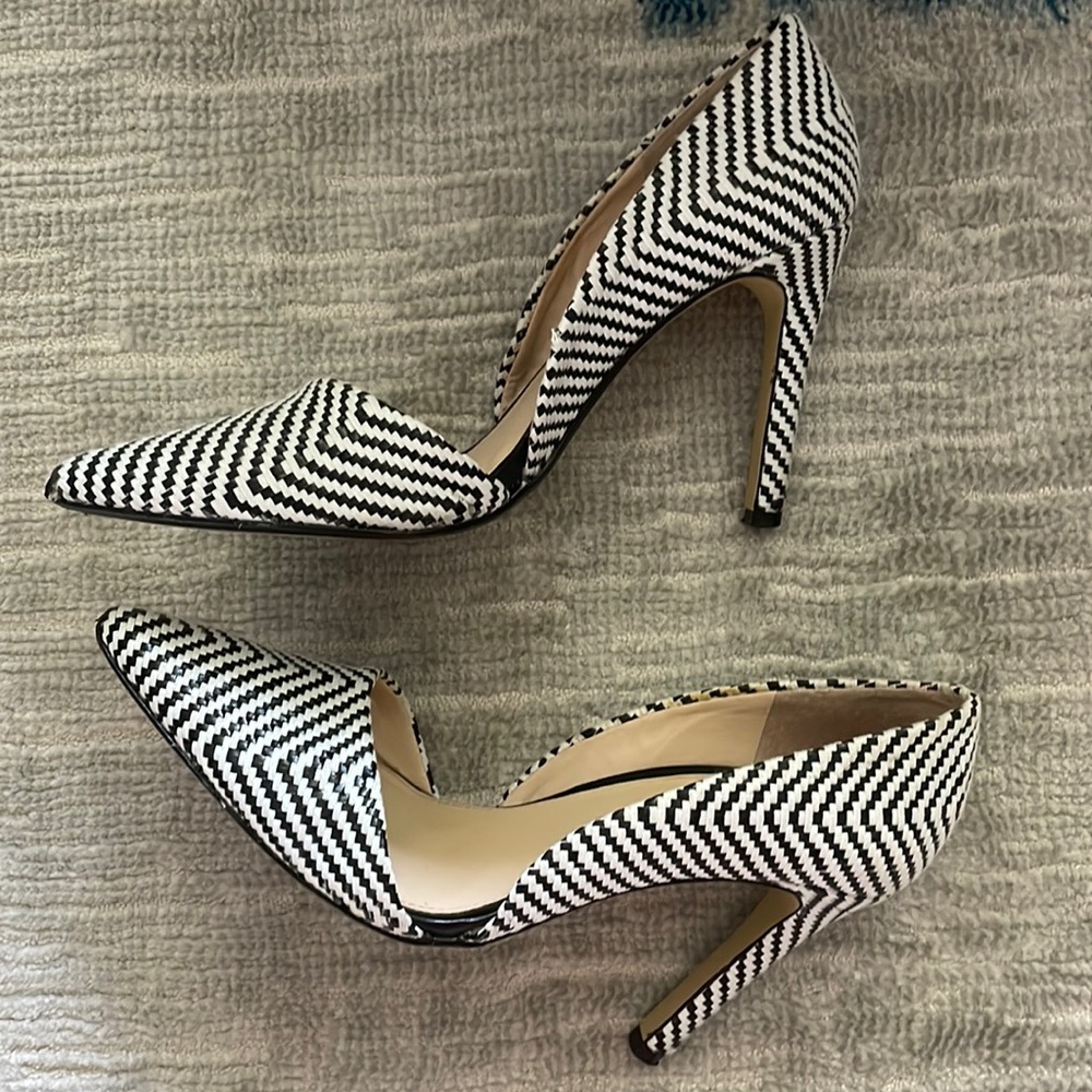 Beautiful black and white tiny geometric print fabric and leather.